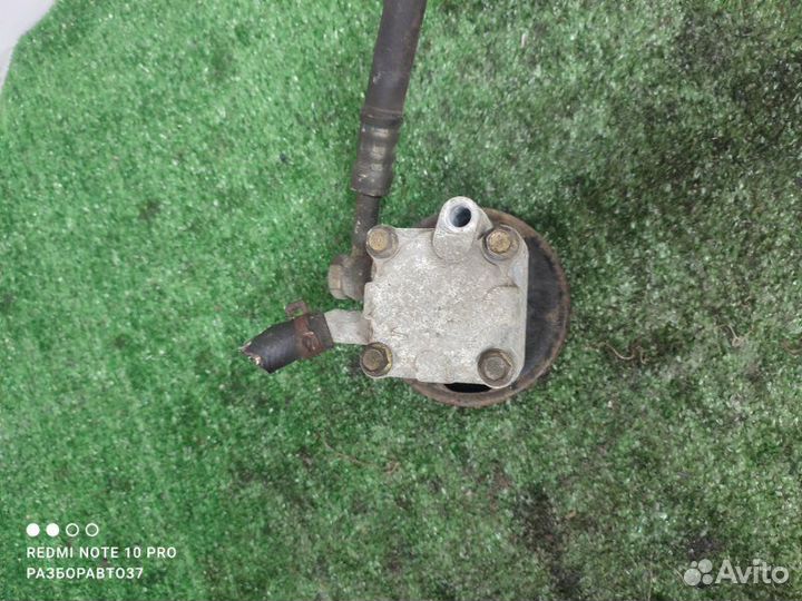 Насос гидроусилителя руля Nissan Almera N16 QJ15DE