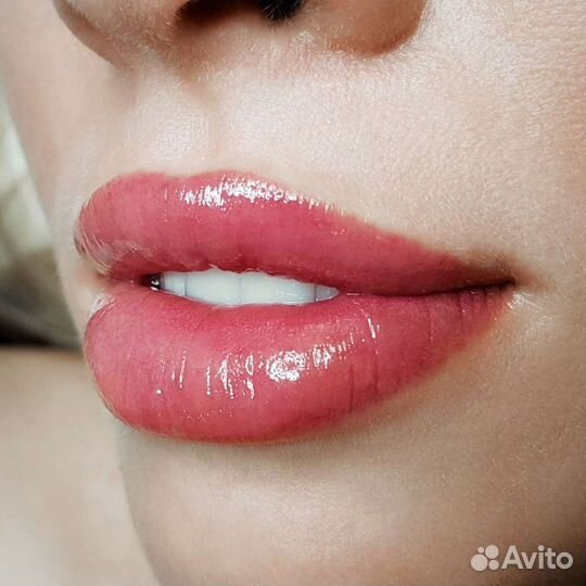 Перманентный макияж татуаж бровей и губ