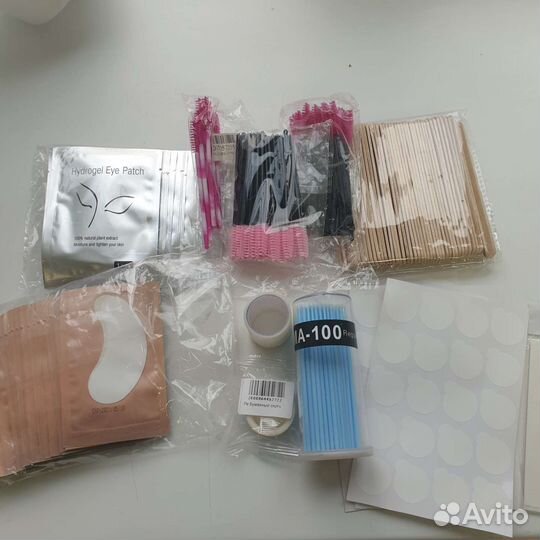 Ресницы и материалы для наращивания и ламинировани