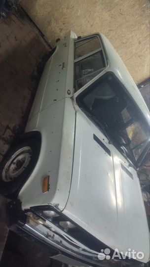 ВАЗ 2106 1.5 МТ, 1995, битый, 268 000 км