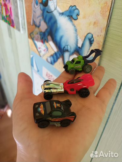 Машинки из киндер сюрпризов