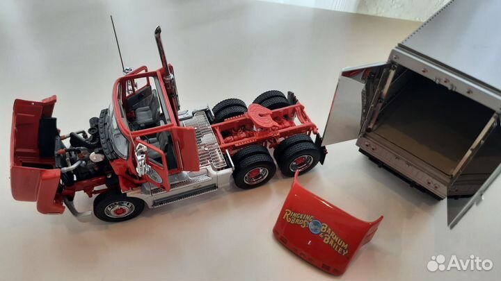 Модель mack E7 Turbocharger 1:43