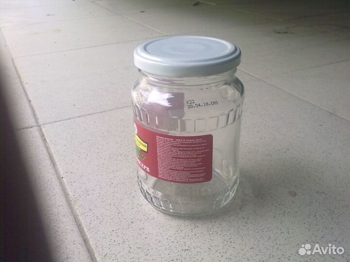 Банки стеклянные винтовые разные и 3-х л под закат