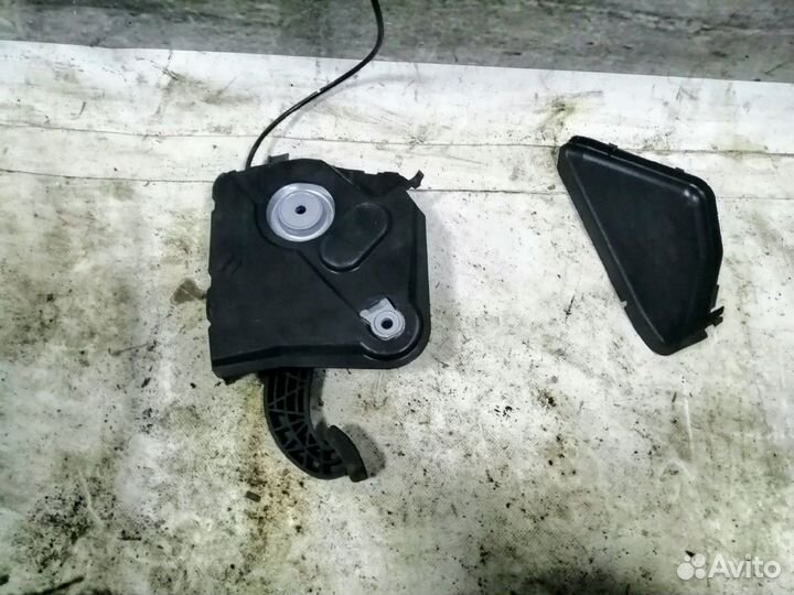 Педаль стояночного тормоза Mercedes W211