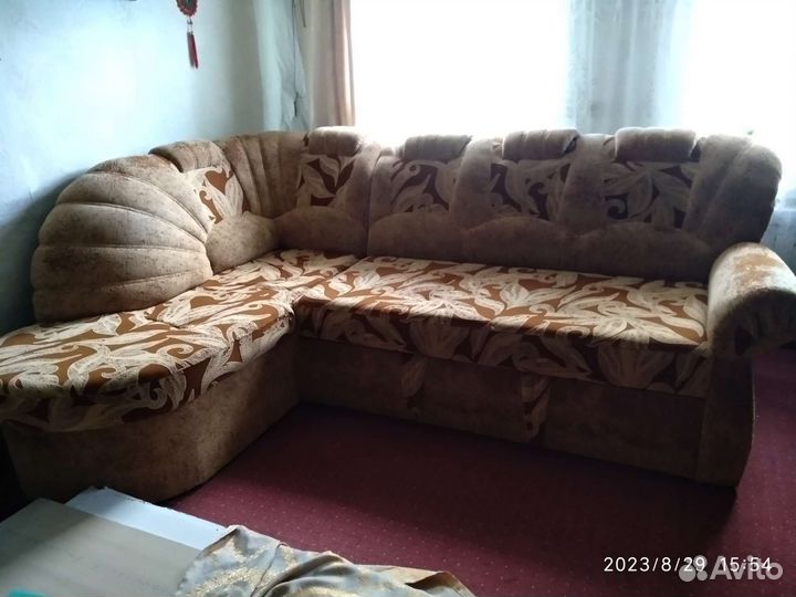 Продам угловой диван бу