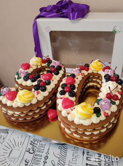 Торты на заказ,бенто - торты, меренговый рулет