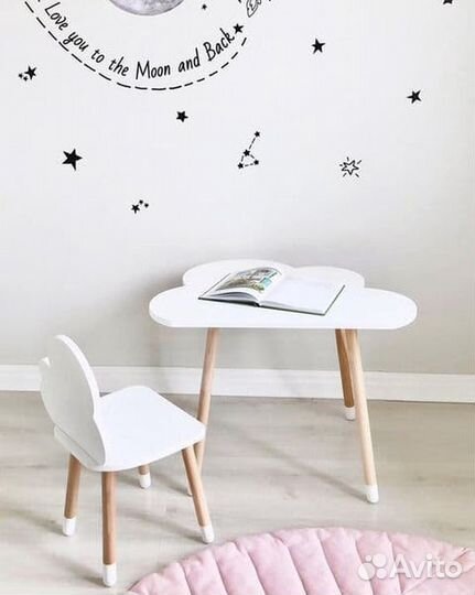 Детский стульчик и столик. Дерево