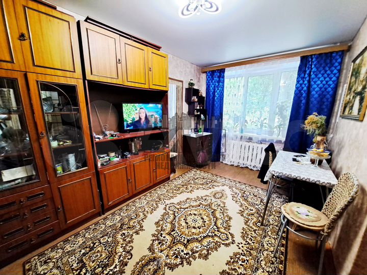 2-к. квартира, 43 м², 1/4 эт.