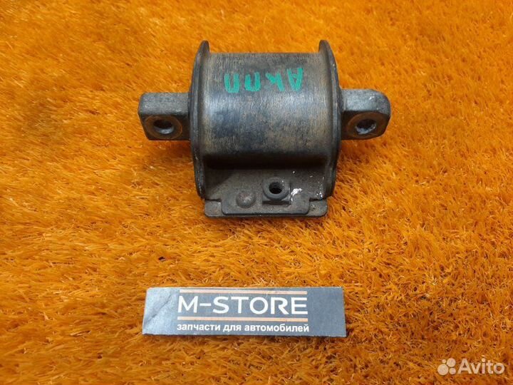 Подушка кпп Mercedes-Benz C-Class W202 111.941