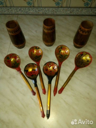 Деревянные расписные ложки и вазочки