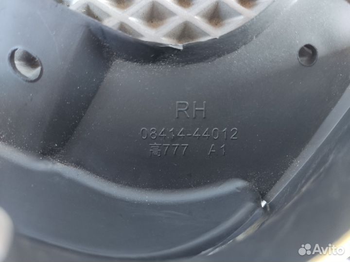 Брызговики Toyota Ipsum SXM10