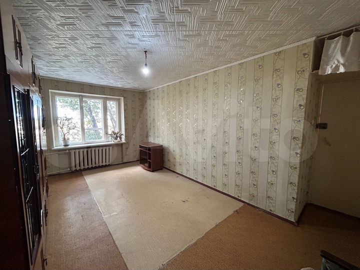 Комната 33,5 м² в 2-к., 3/5 эт.