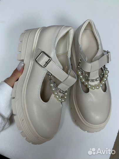 Новая женская обувь размер 37