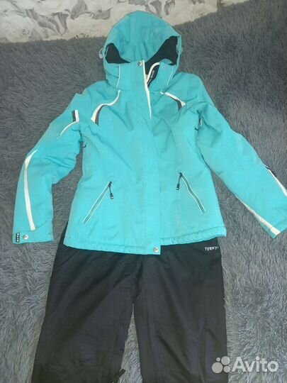 Горнолыжный костюм женский 46 размер
