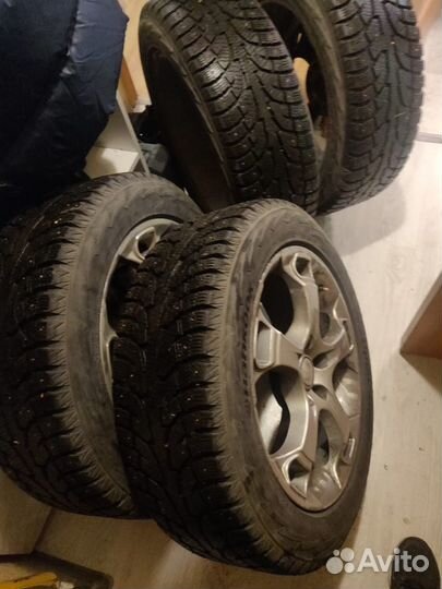 Продам зимнюю резину на дисках