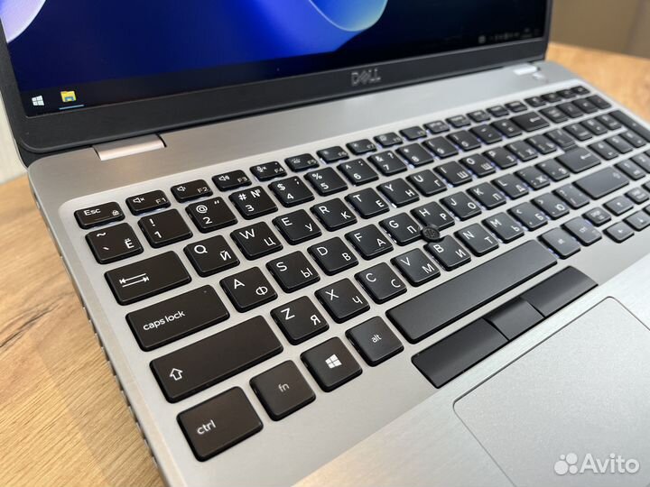 Ноутбук Dell \ i7 \ 32Gb озу \ В металле