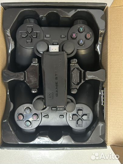 Игровая консоль