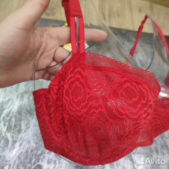 Бюстгалтер Chantelle 70F