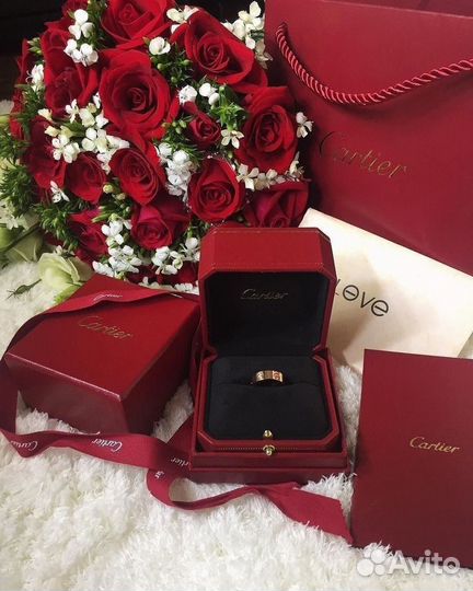 Кольцо Cartier love