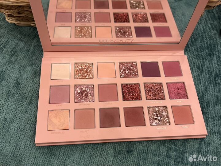 Оригинал палетка Huda Beauty Nude