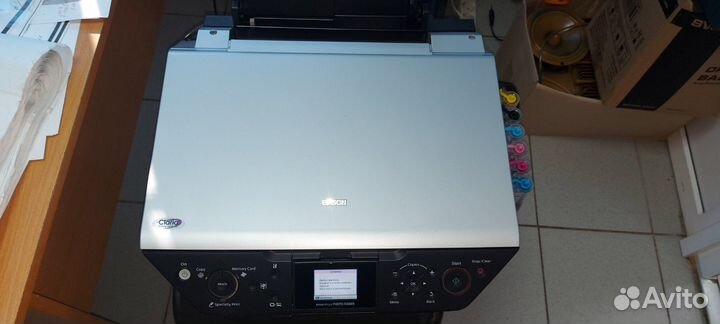Цветной принтер Epson photo RX 690 на з/ч