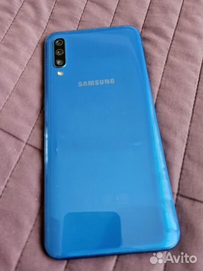 Samsung Galaxy A50, 4/64 ГБ