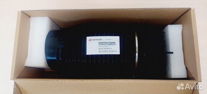 Пневмоподушка задний Додж Рам 68069813AA