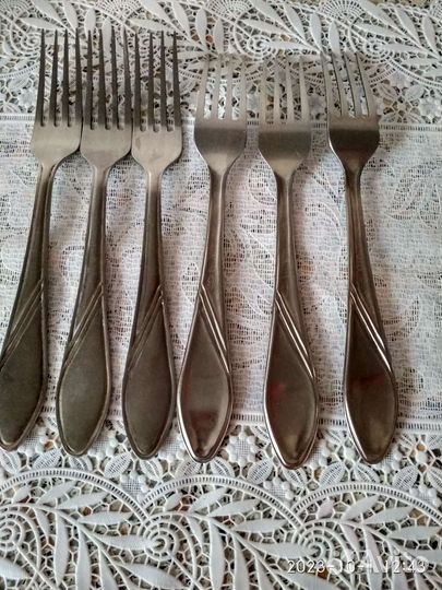 Наборы столовых приборов