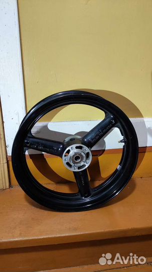 Переднее колесо gsf1200