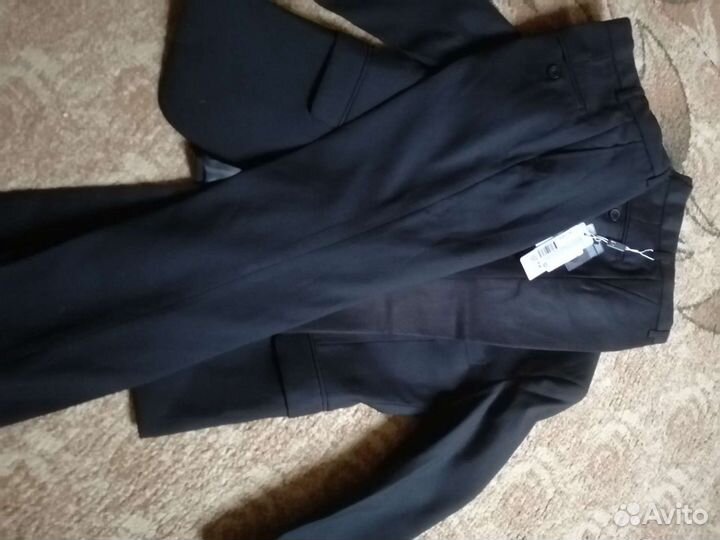 Костюм новый (тройка) 122р