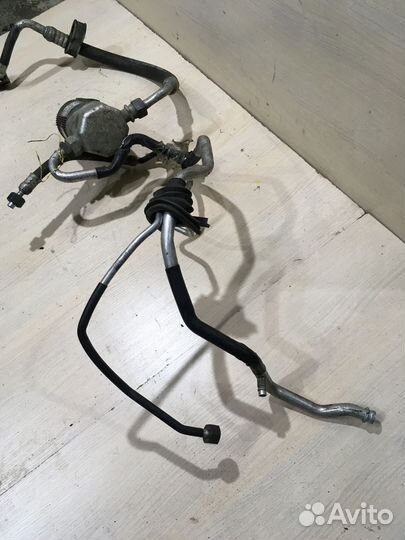 Трубка кондиционера пассат B5 1.6 бензин