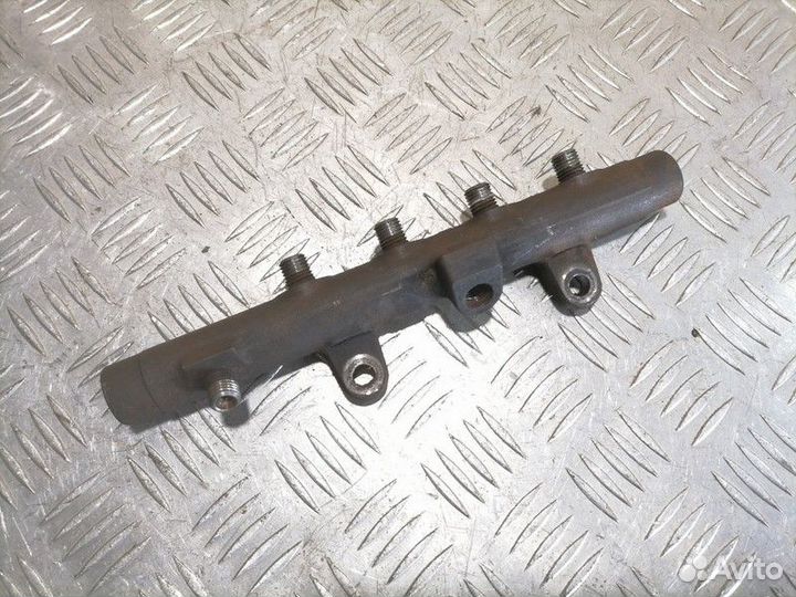 Рейка топливная рампа Renault Scenic 2003 2009