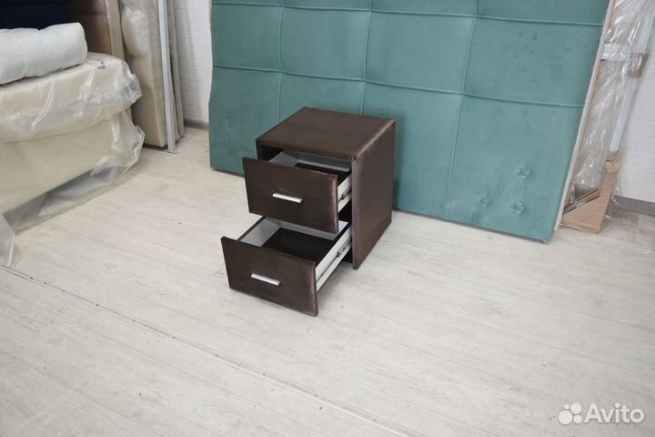 Тумба прикроватная