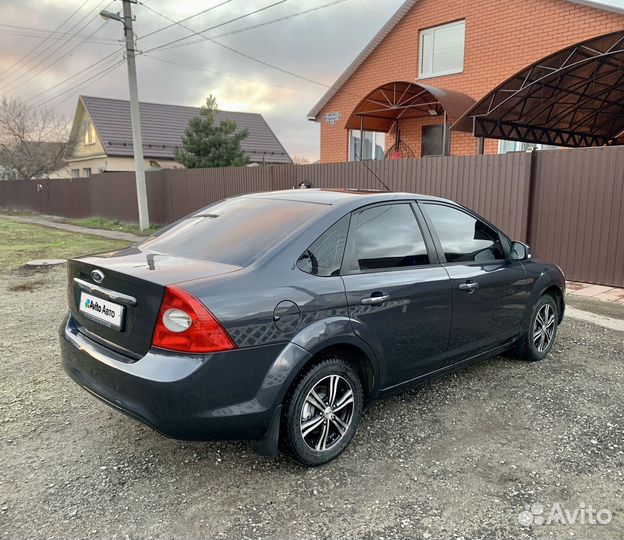 Ford Focus 1.6 AT, 2010, 220 300 км