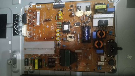 Платы от разных разбитых тв LG