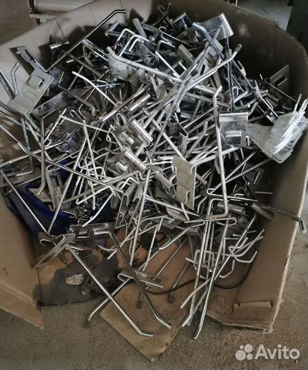 Крючки для решеток