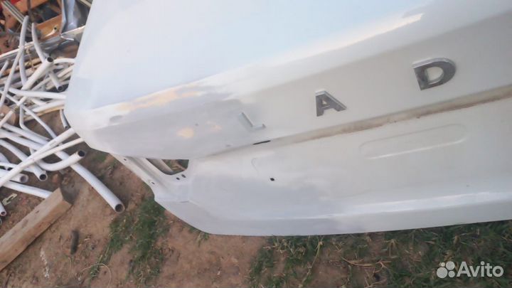 Крышка багажника vesta седан