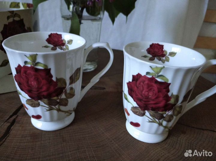 Кружки в подарочной коробке 2 шт