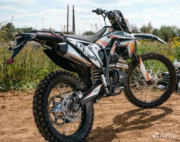 Мотоцикл эндуро Sharmax Expert 