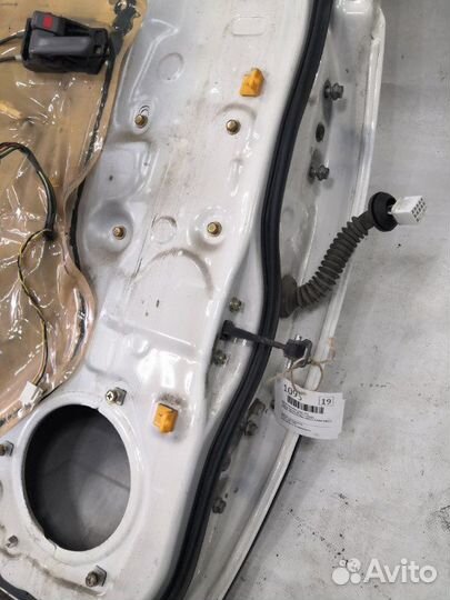 Дверь боковая задняя левая Toyota Harrier MCU15W