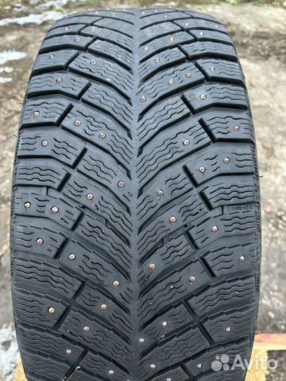 Michelin X-Ice North 4 235/45 R18 98T