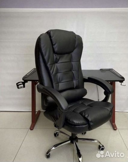 Компьютерное кресло руководителя