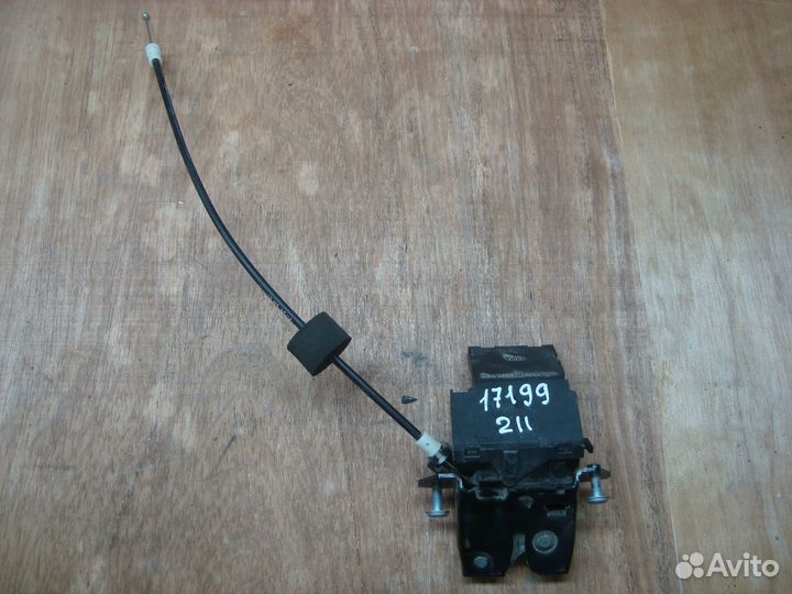 Замок багажника W211 A1717500085