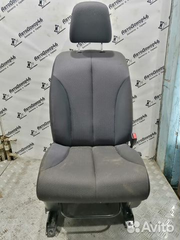 Сиденье переднее правое Nissan Tiida C11