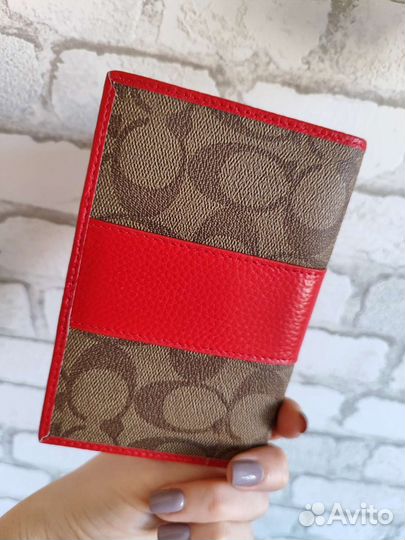 Обложка на паспорт coach