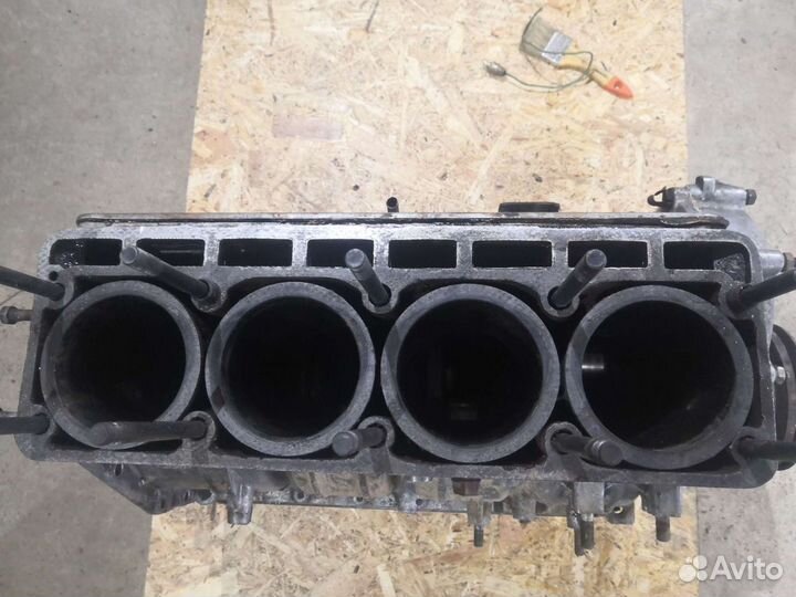 Блок двигателя газ 2401