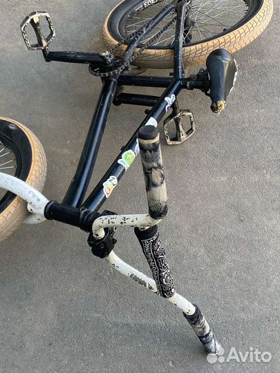 Велосипед BMX 20рама
