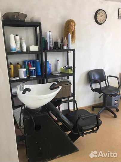 Зеркало,стол маникюр,стол макияжный, мойка и т.д