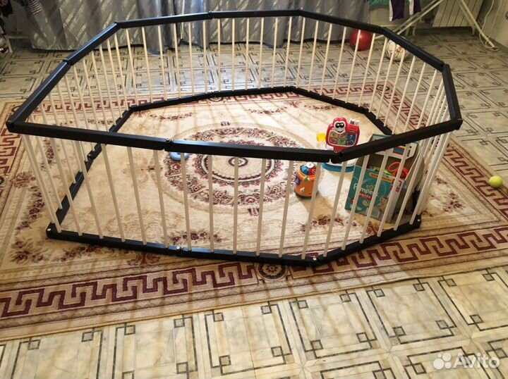 Продам детский манеж 186/124
