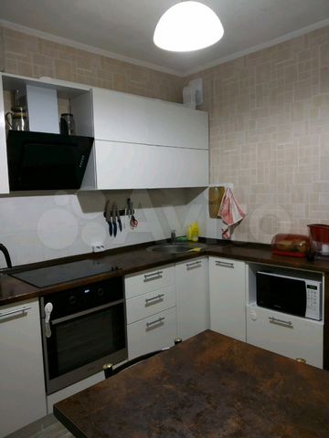 Квартиры в шарыпово без посредников. 6 Микрорайон 52 дом Шарыпово. Недвижимость Шарыпово. Квартиры в Шарыпово. Продаётся однакомнатная квартира в Шарыпово.